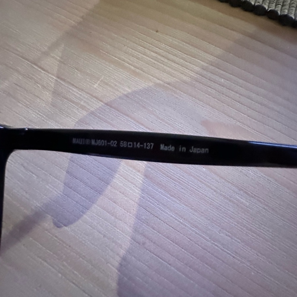 Maui Jim Liquid Sunshine Black Sunglasses - Picture 6 of 7